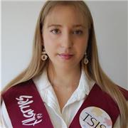 Me llamo Silvia, soy estudiante de psicología y educación primaria. Doy clases de diversas materias